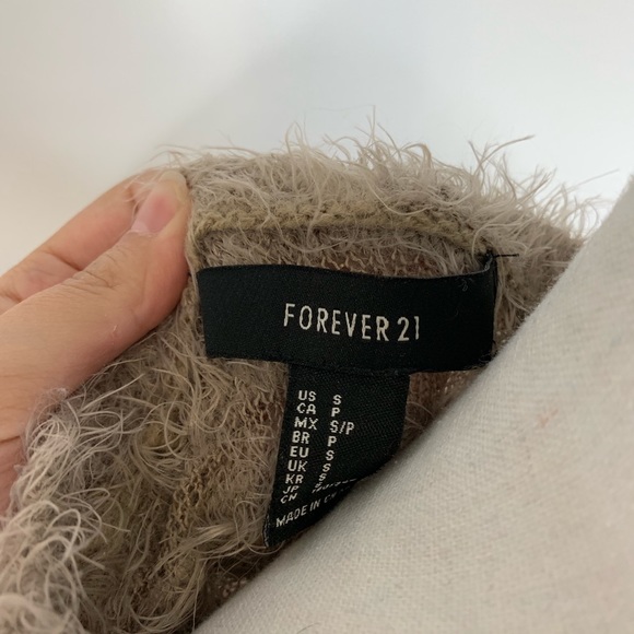 Forever 21 knit sweater - Picture 5 of 5